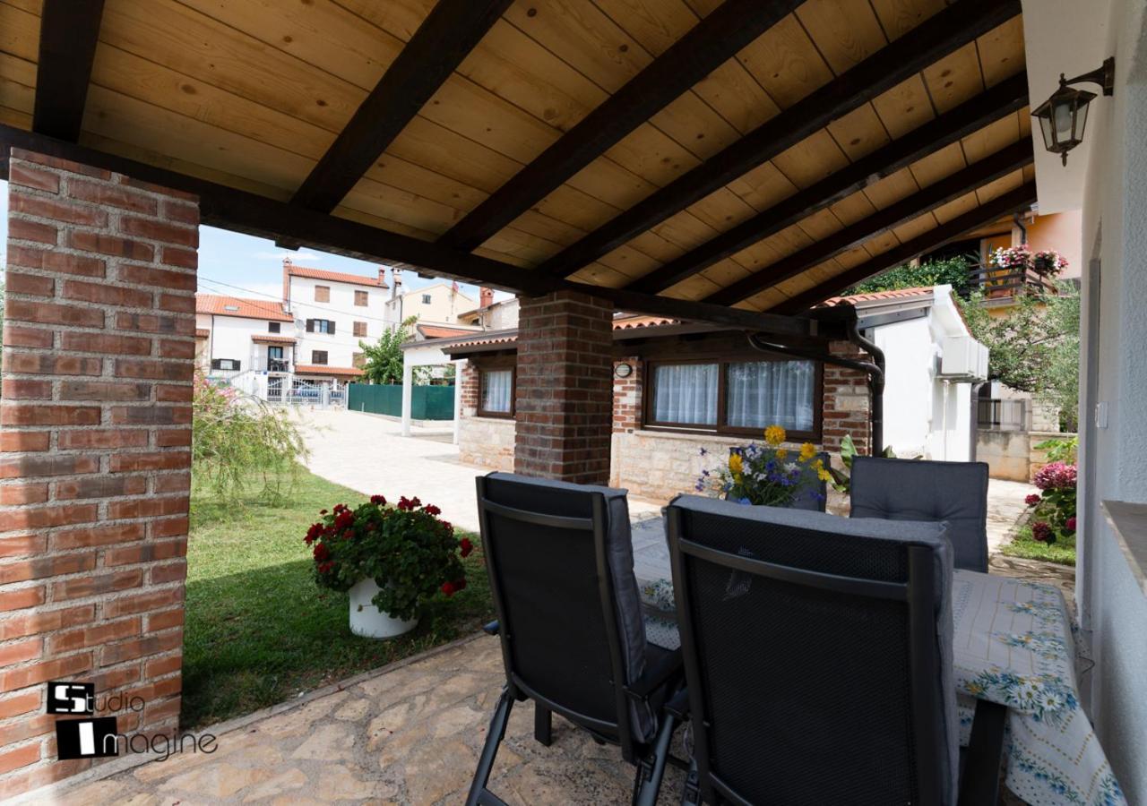 Charming Stone Cottage By The Sea Umag Luaran gambar