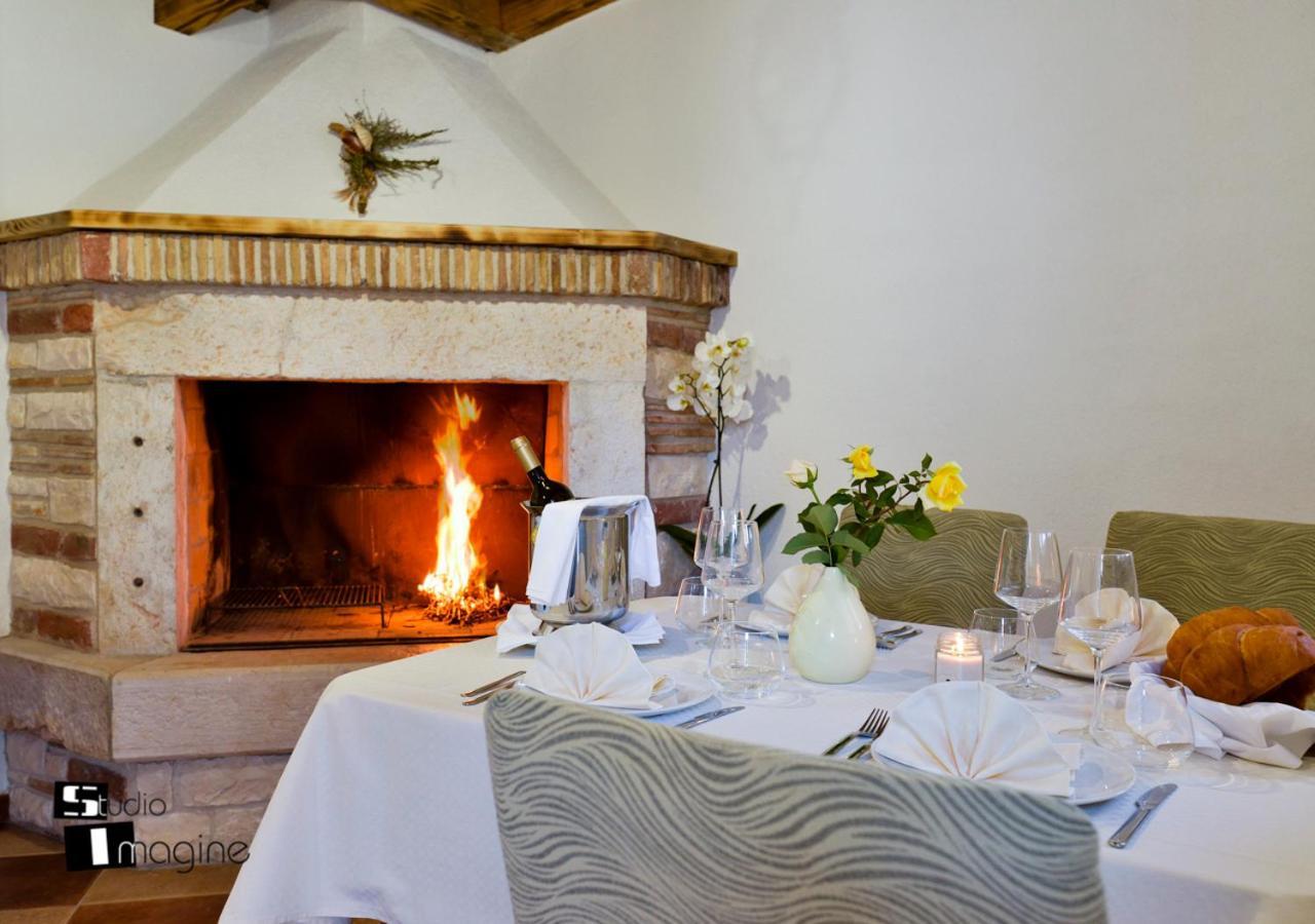 Charming Stone Cottage By The Sea Umag Luaran gambar