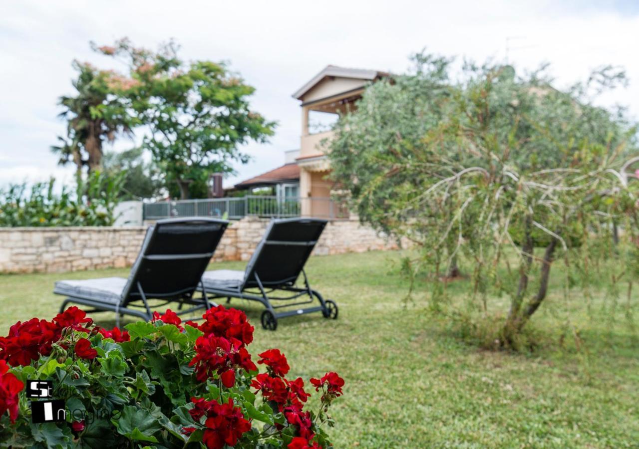 Charming Stone Cottage By The Sea Umag Luaran gambar
