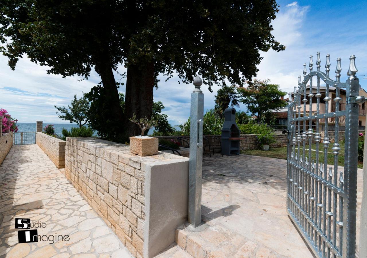 Charming Stone Cottage By The Sea Umag Luaran gambar