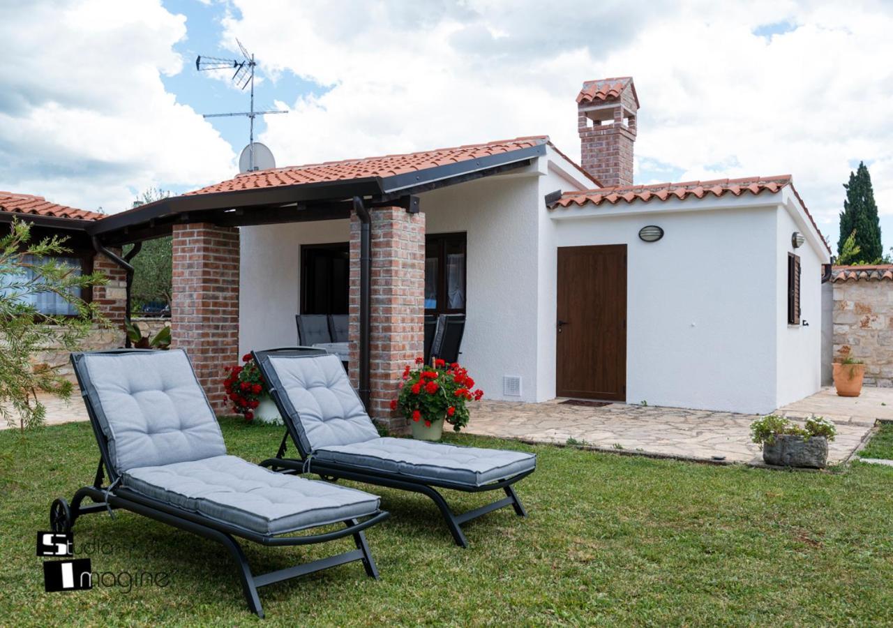 Charming Stone Cottage By The Sea Umag Luaran gambar